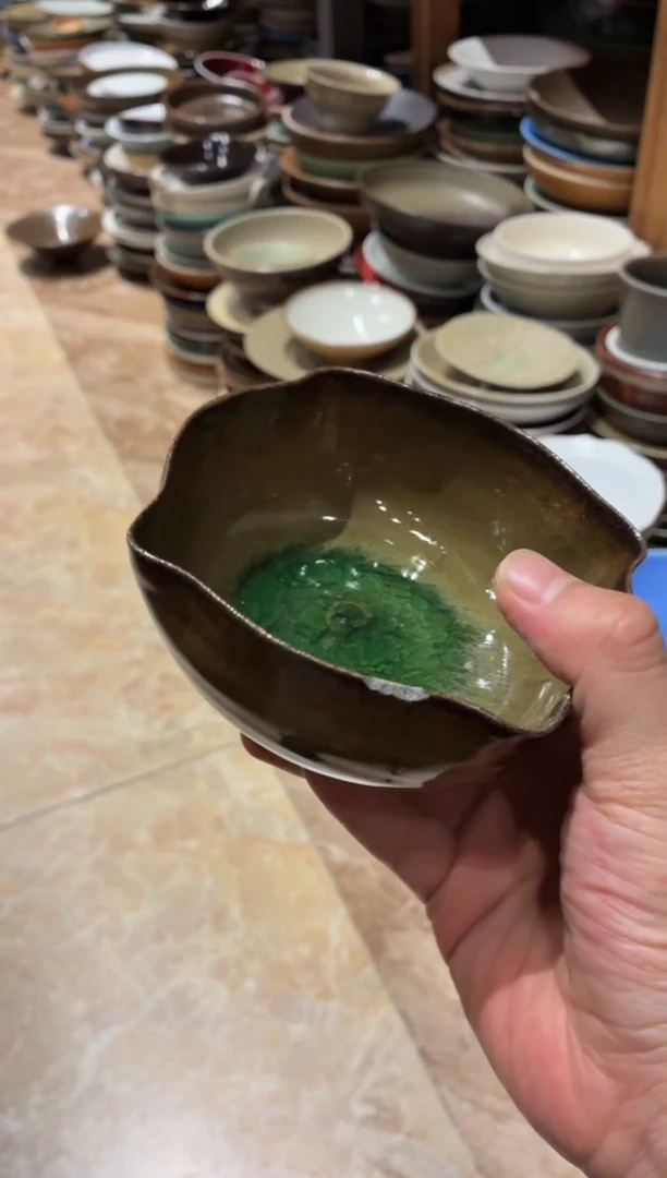 瓷片维****s943微瑕黑金四角碗1个