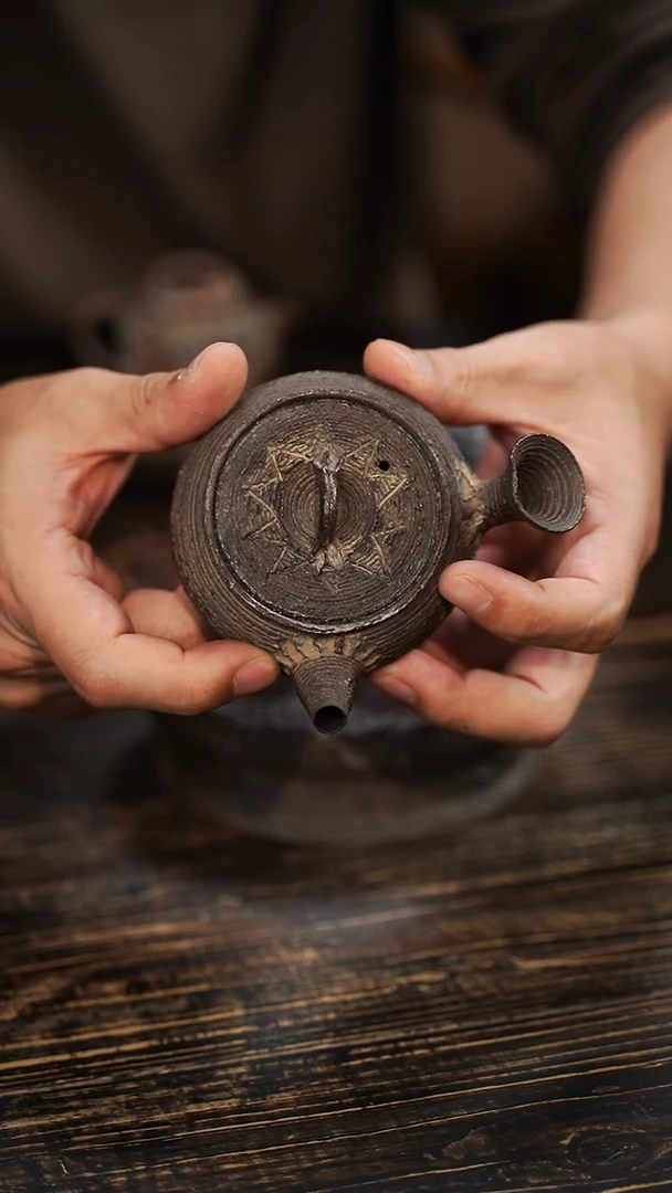 全手工制作 重工 南蛮 重肌理 蜂窝底 侧把壶 120cc