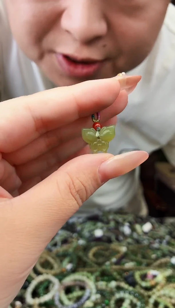 和田玉未镶嵌颈饰拍一发一