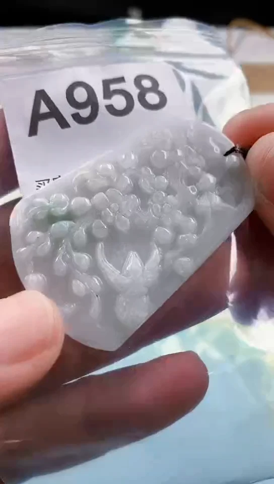 【闪购商品】翡翠挂件未镶嵌天然翡翠吊坠挂件