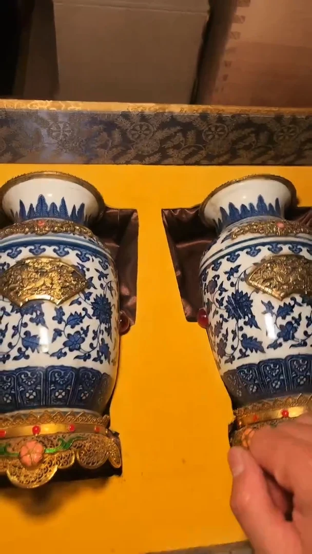 【闪购商品】高端精美青花一对带盒链接