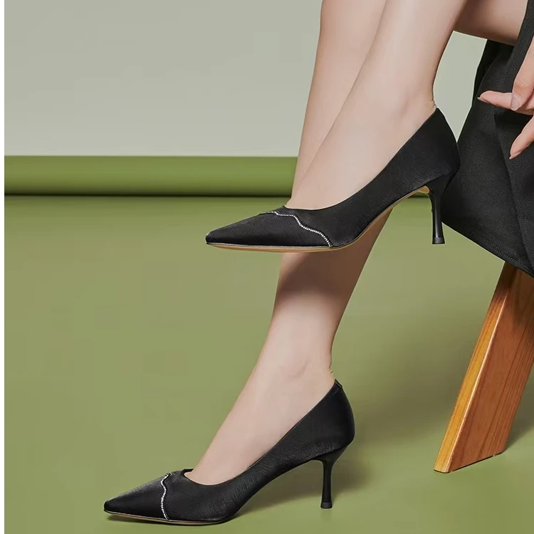 11530  新款法式小跟气质细跟尖头百搭单鞋
