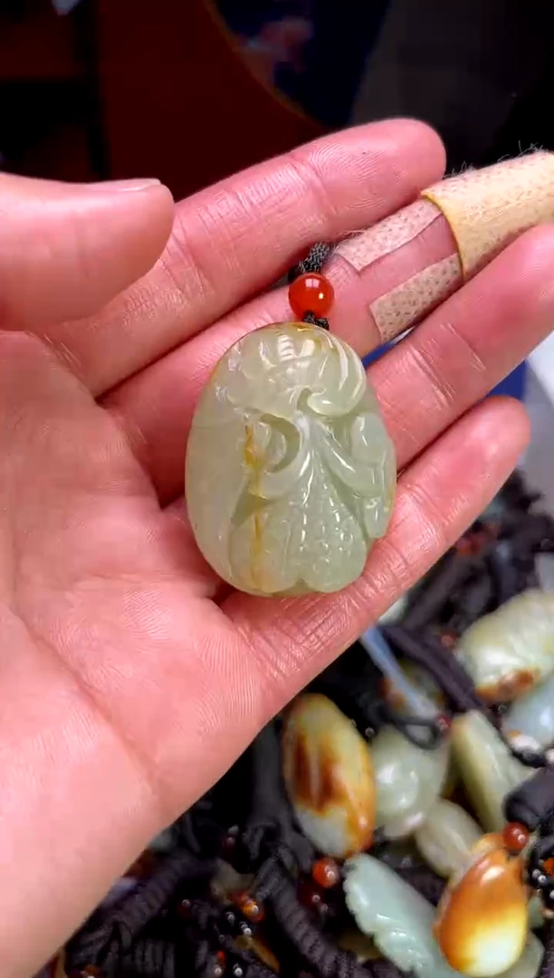 【闪购商品】和田玉颈饰未镶嵌1