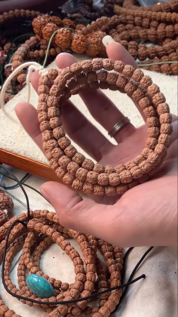 【闪购商品】金刚菩提吊坠31.11111111111