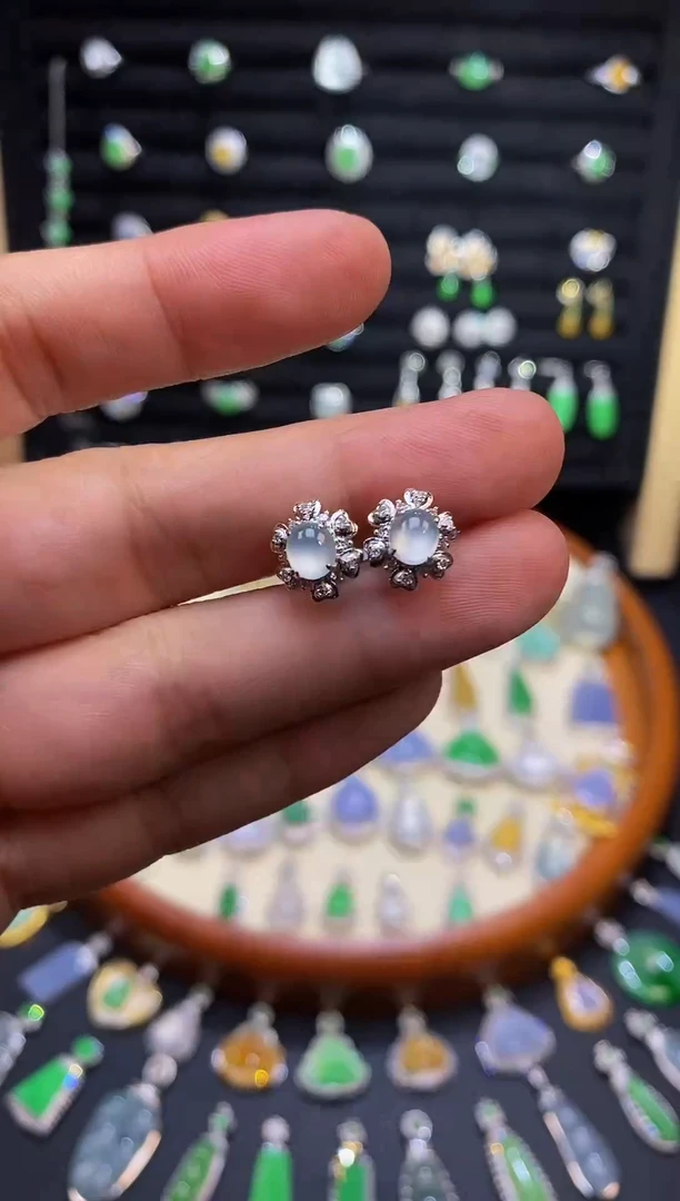 翡翠18K金镶嵌耳饰【福利款】超漏高冰蛋面耳钉