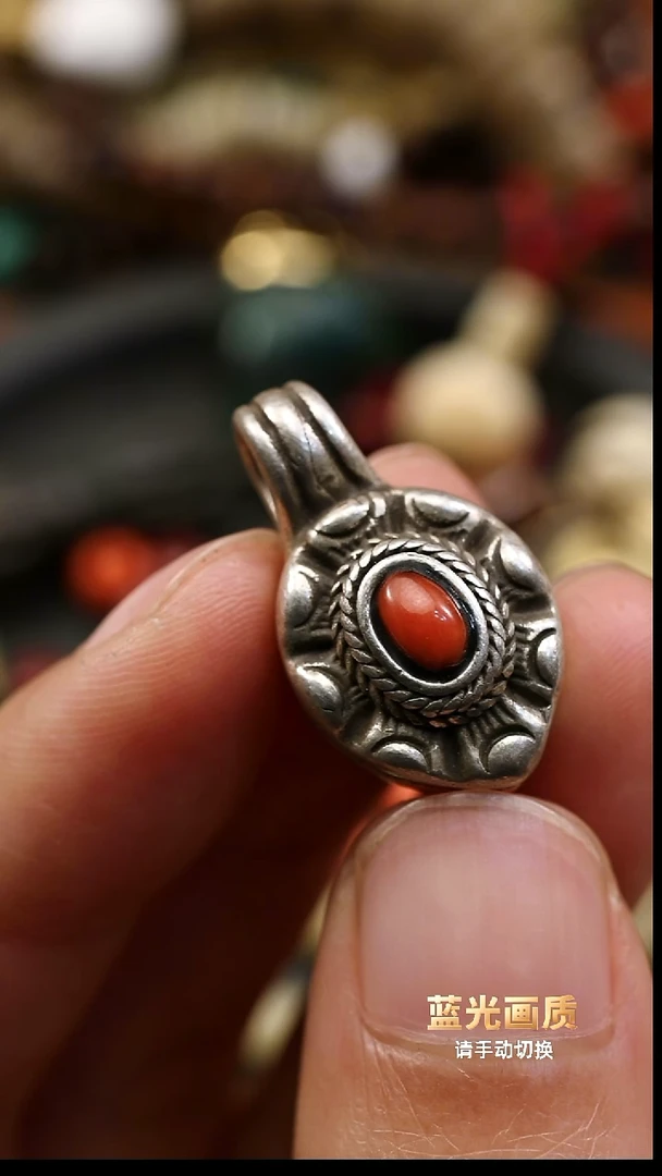 老银子镶嵌AK卡子