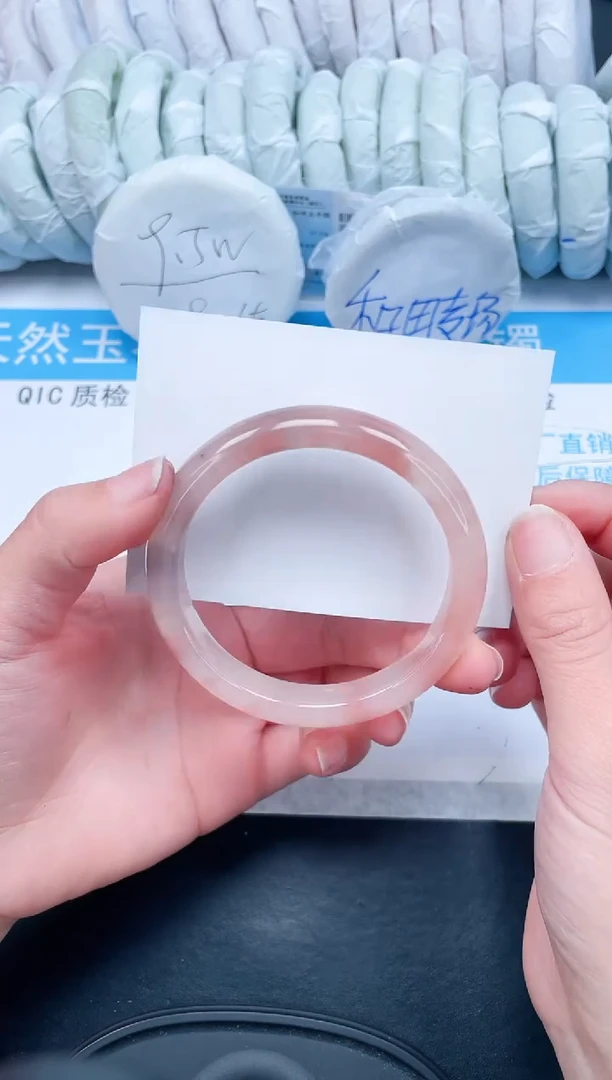 【闪购商品】石英质玉手镯未镶嵌412-59.8