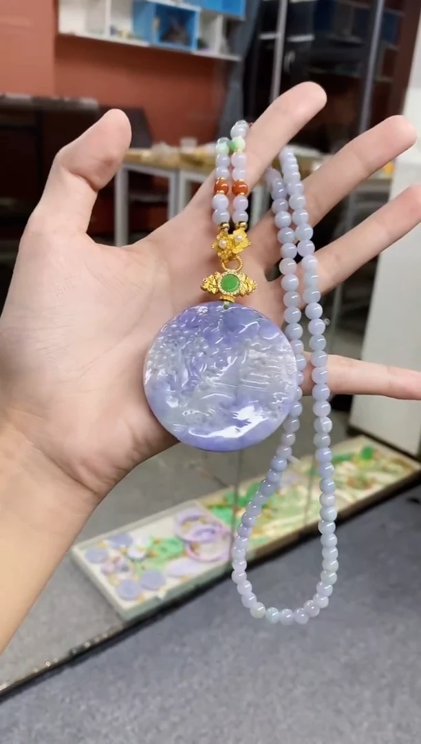 颈饰未镶嵌翡翠吊坠