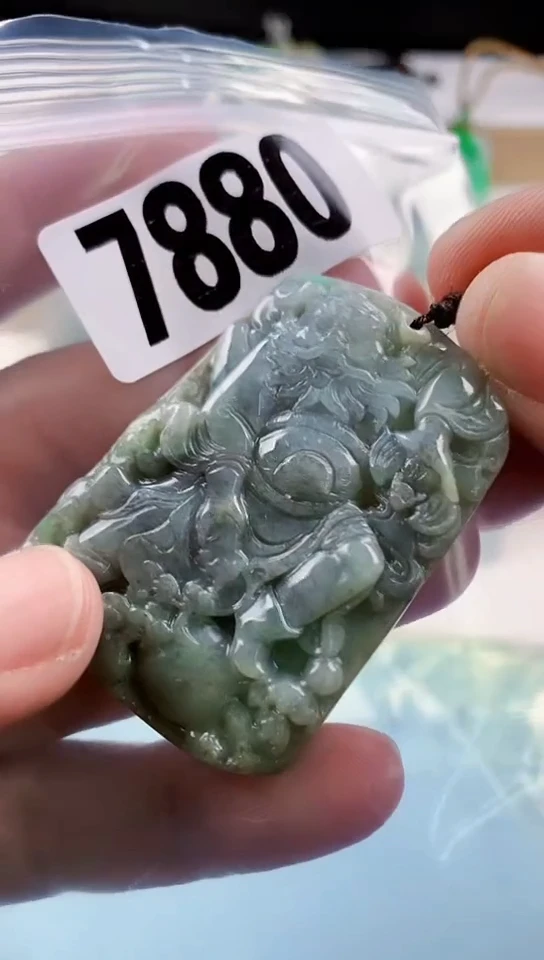 【闪购商品】翡翠挂件未镶嵌天然翡翠吊坠挂件