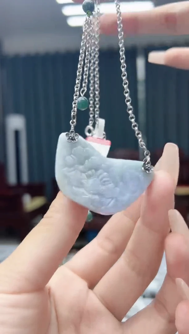 翡翠未镶嵌颈饰翡翠元宝吊坠