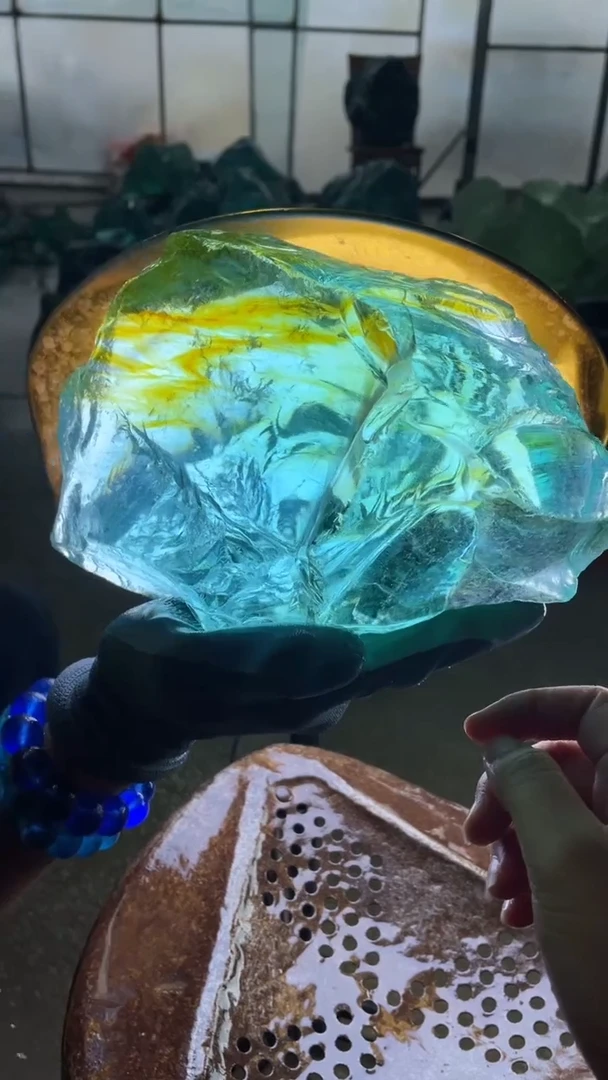 新疆彩石奇石摆件