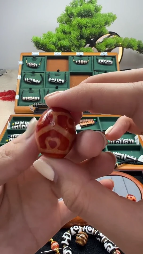 玛瑙/玉髓（覆膜）颈饰未镶嵌66（微瑕随机发货）