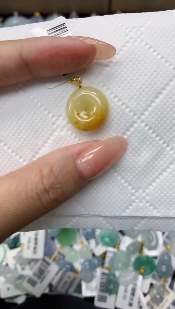 颈饰18K金镶嵌翡翠11111111111