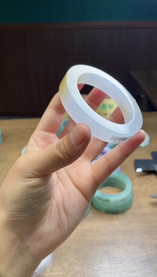 未镶嵌手镯定制翡翠秋**空定制