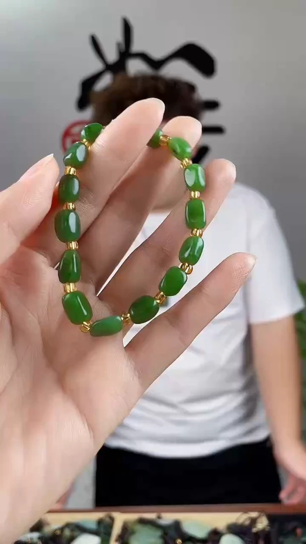 和田玉未镶嵌颈饰拍一发一，多样性发货