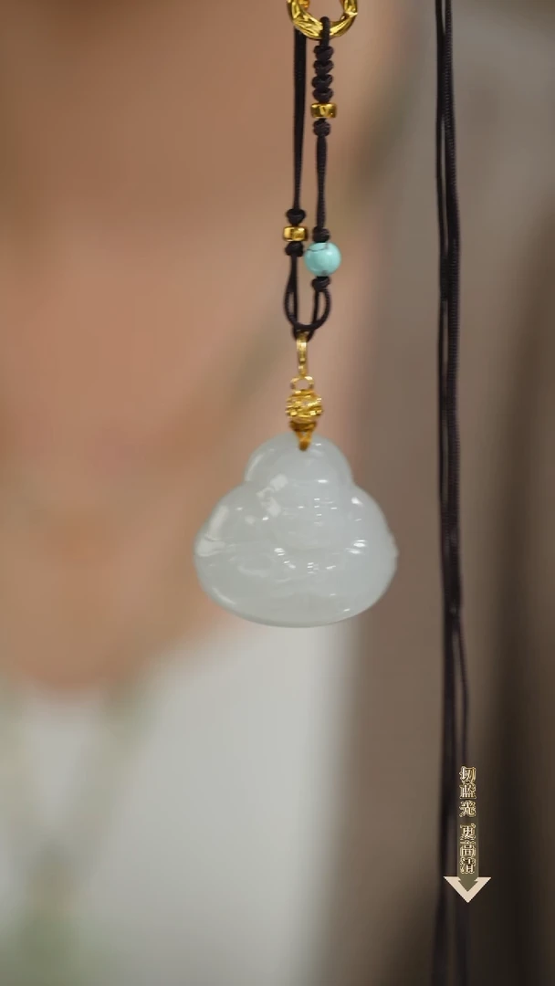 吊坠(赠链)未镶嵌和田玉白玉抱抱佛