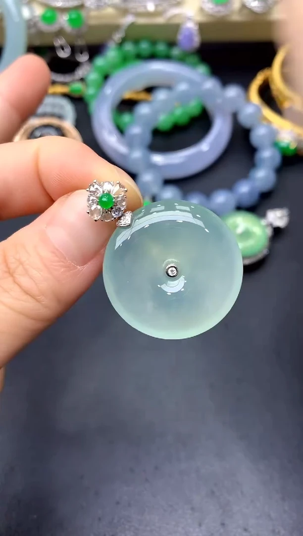 颈饰18K金镶嵌翡翠454 -中国好珍宝