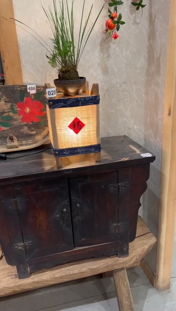 木（非红木类）台灯