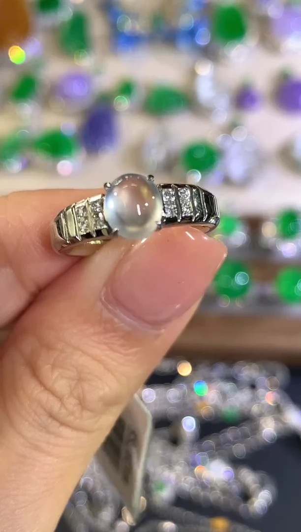 18K金镶嵌戒指翡翠a68