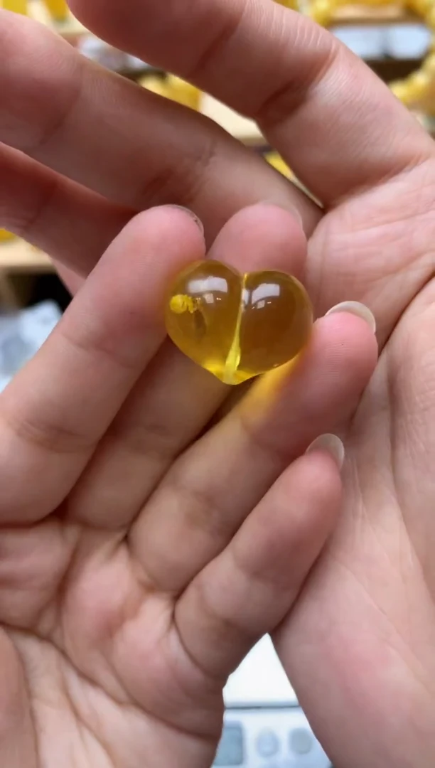 琥珀未镶嵌珠宝奇石063琥珀蜜蜡微瑕坑