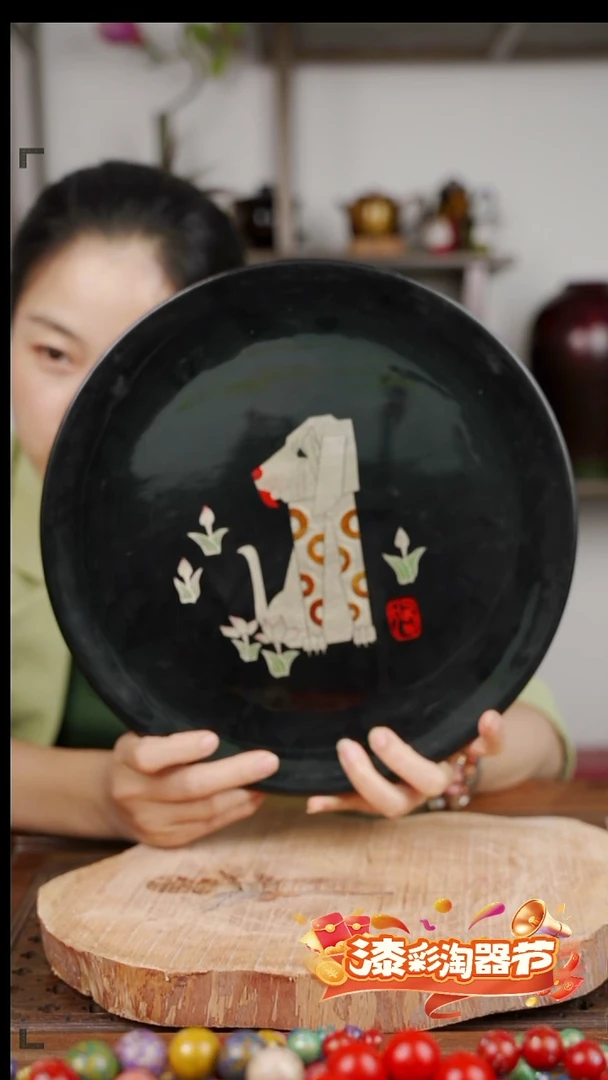 雕银丝光晕彩生肖圆盘（狗）