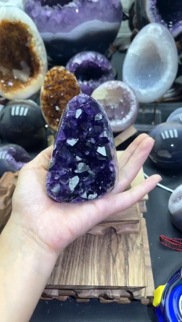 未镶嵌大型摆件（非配饰）紫晶66号摆件