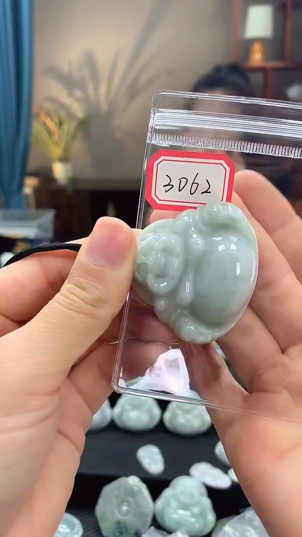 颈饰未镶嵌翡翠佛公3062