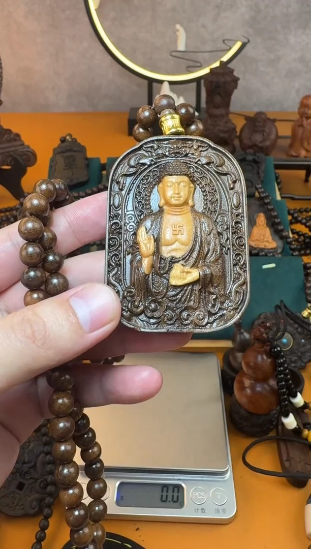 贡木把件《巴布亚贡木》新品半身浮雕大日