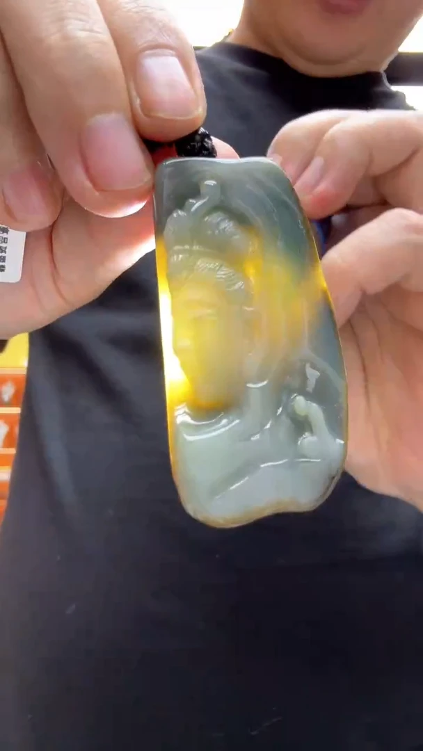 【闪购商品】翡翠挂件未镶嵌国雕谢林工（定制退货扣1000元）