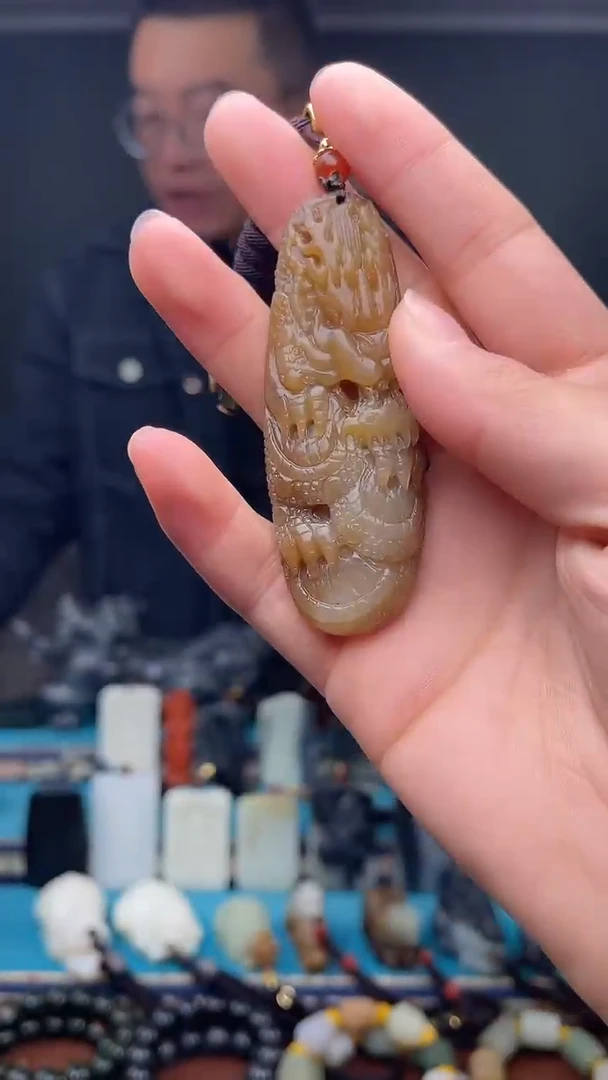 未镶嵌和田玉挂件1