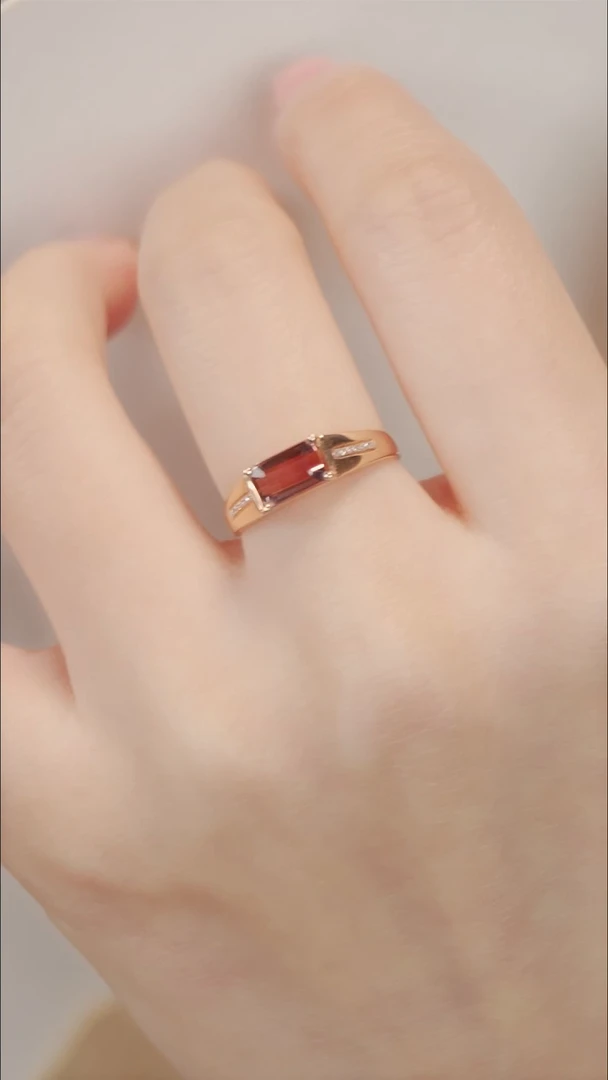 18K金镶嵌戒指碧玺主石【1.05ct】