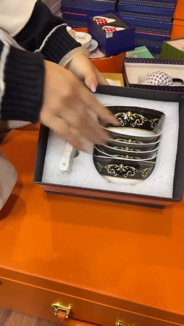 杯鸿辉家品牌瓷器，京东包邮！