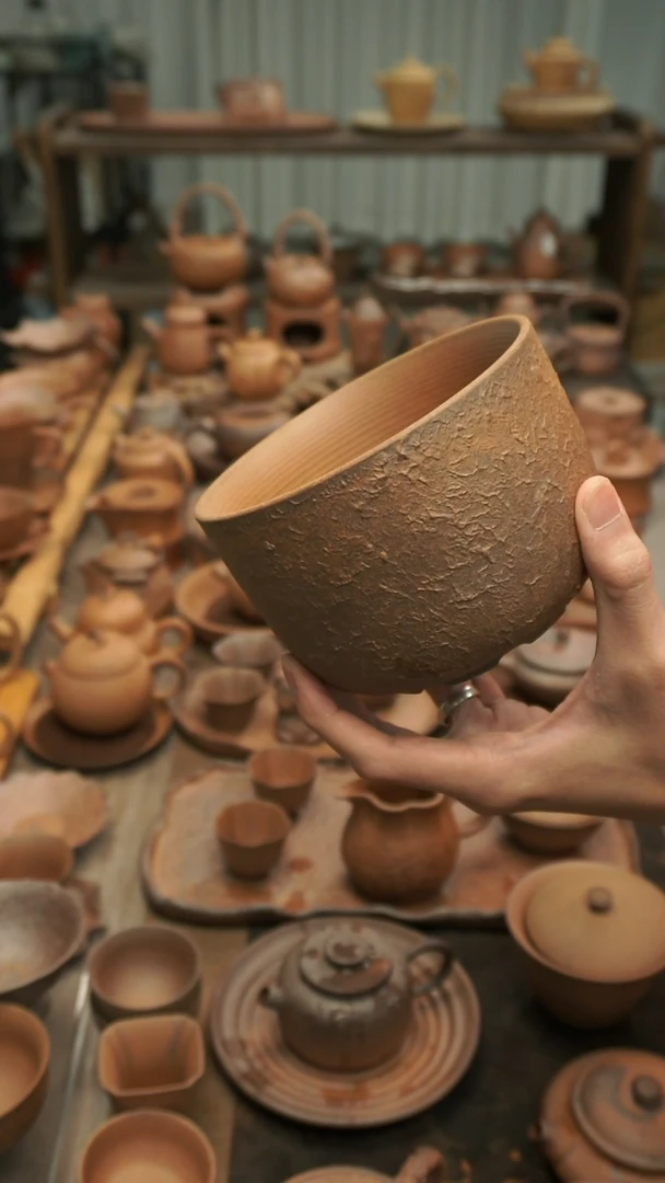 原矿老岩泥精工  复古肌理茶渣缸建水