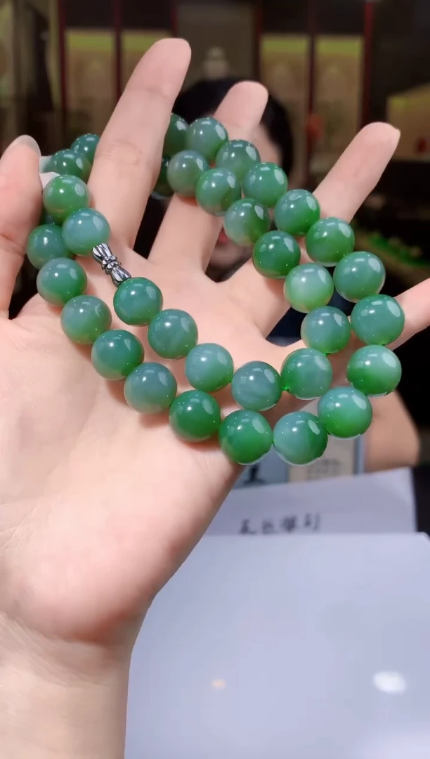 定制和田玉玉润东方天然和田玉（拍一发一）