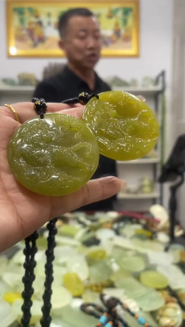 【闪购商品】岫玉吊坠未镶嵌多样性发货其中发一件