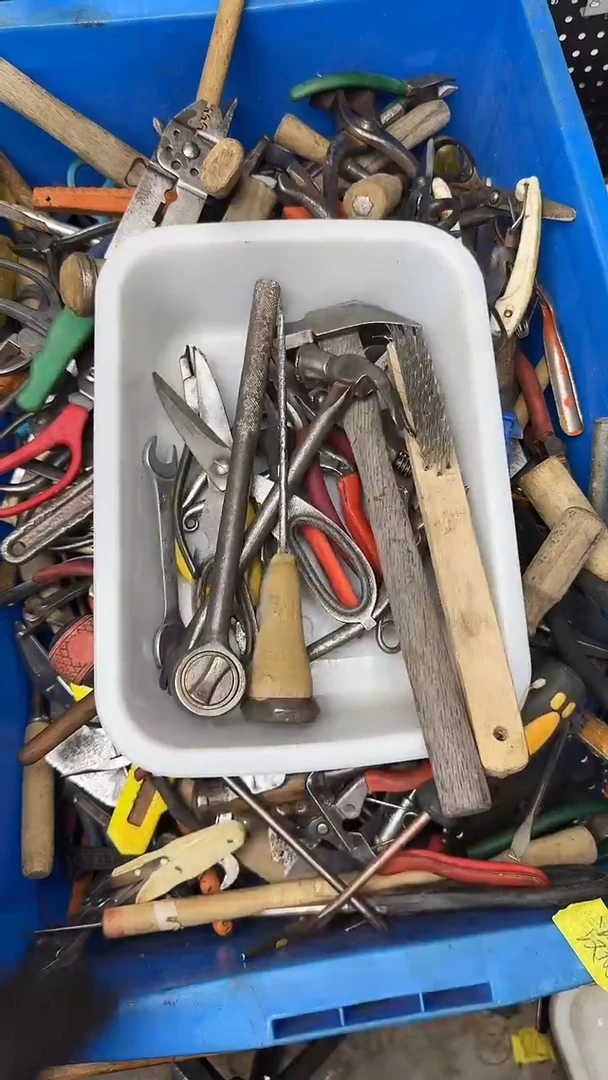 億****部五金工具钳子剪子等50