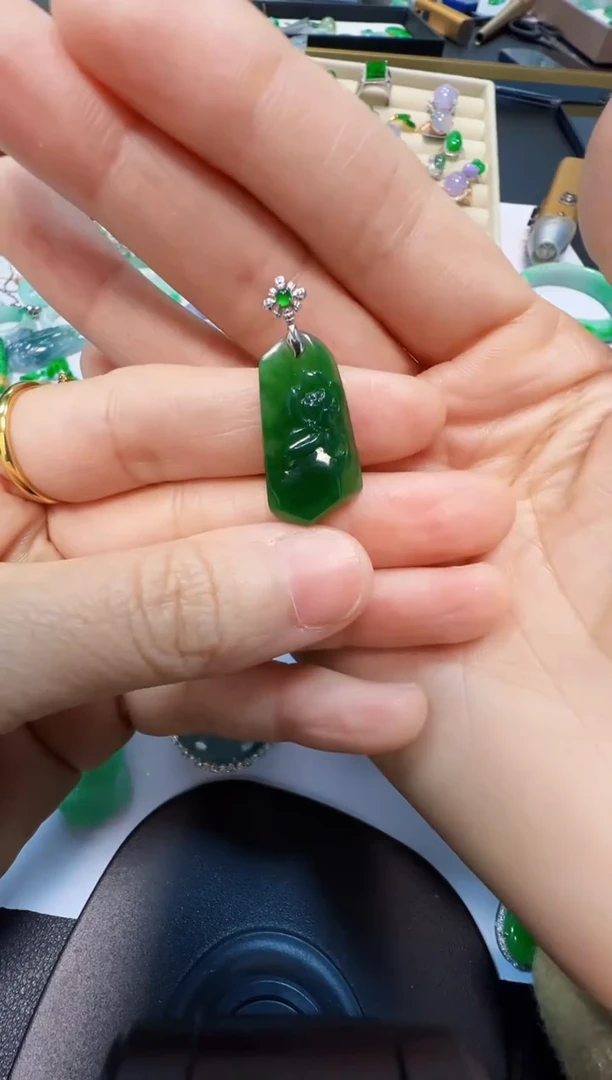 吊坠(不含链)未镶嵌翡翠1680