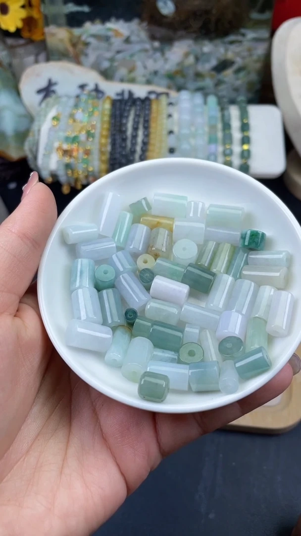 【闪购商品】翡翠颈饰未镶嵌天然翡翠桶珠55颗56