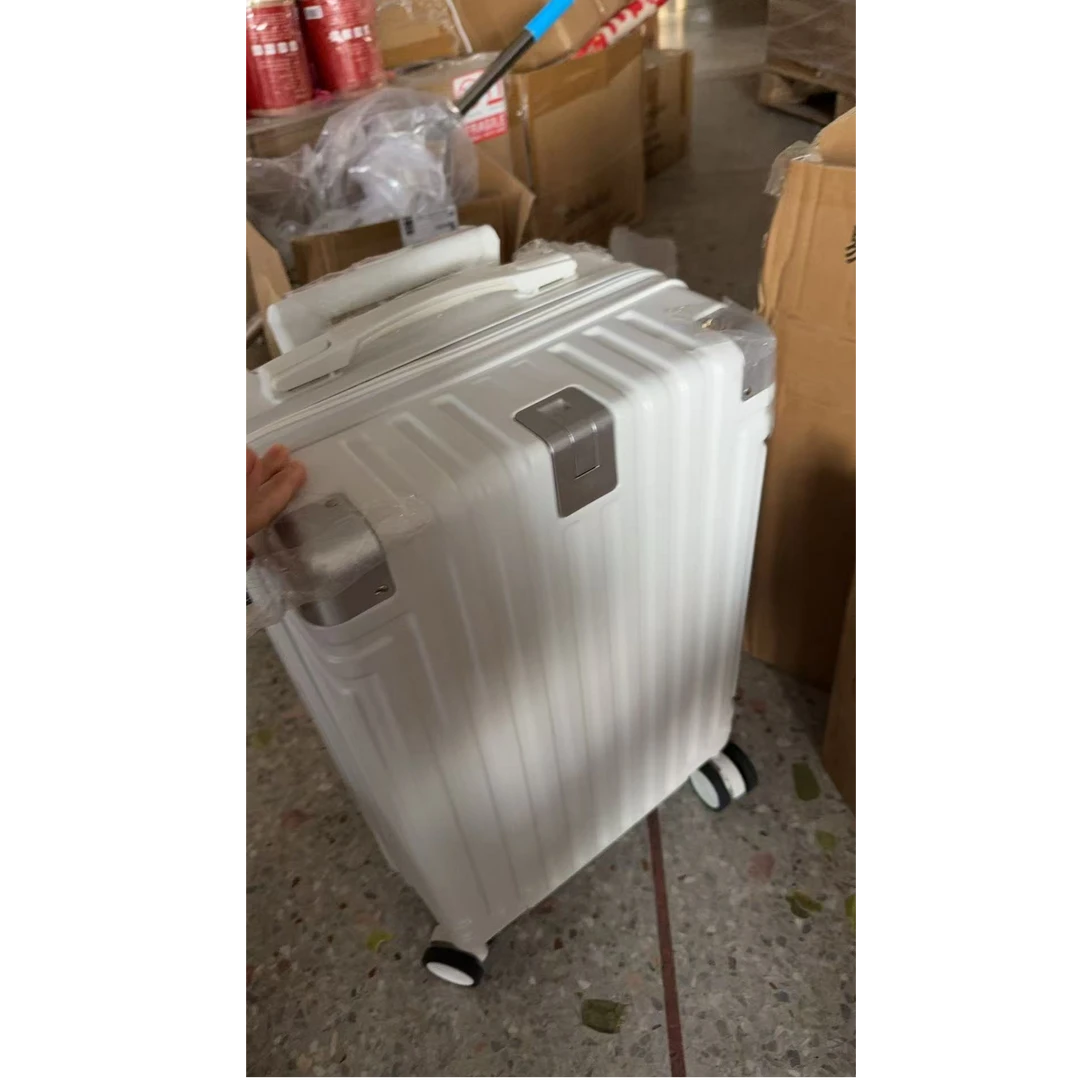 登机箱 拉杆箱 礼品箱商务旅行箱行李箱男女时尚 颜色规格随机 KS
