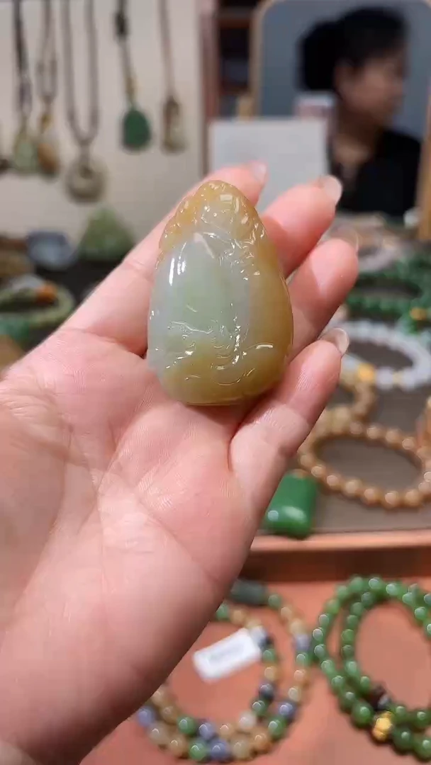 颈饰未镶嵌和田玉1