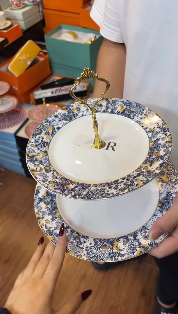 杯鸿辉家品牌瓷器，京东包邮！