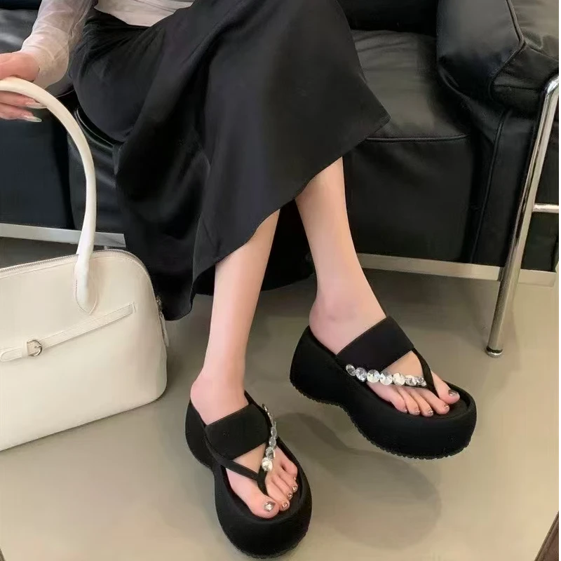 M8夏季新款厚底百搭夹脚拖鞋