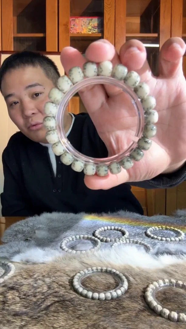 手串星月菩提石玉料贯穿留白卡10老型单圈