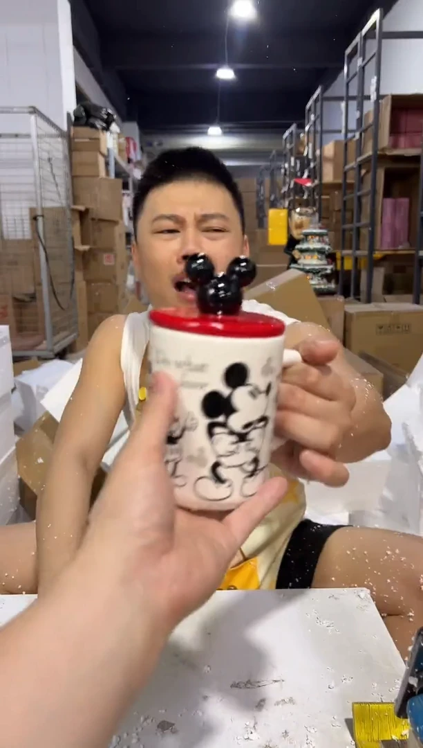 瓷片原盒米奇手稿带盖杯