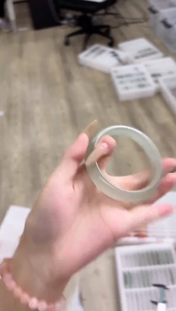 未镶嵌手镯石英质玉406-60D