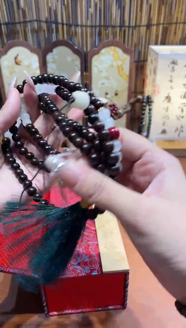 非洲檀香手串/手链柒月撤柜闪购链接（多样性发其一）￥