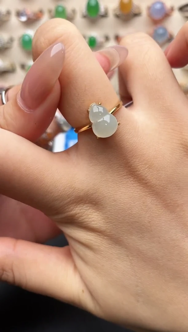 银S925镶嵌戒指翡翠一物一证一礼盒