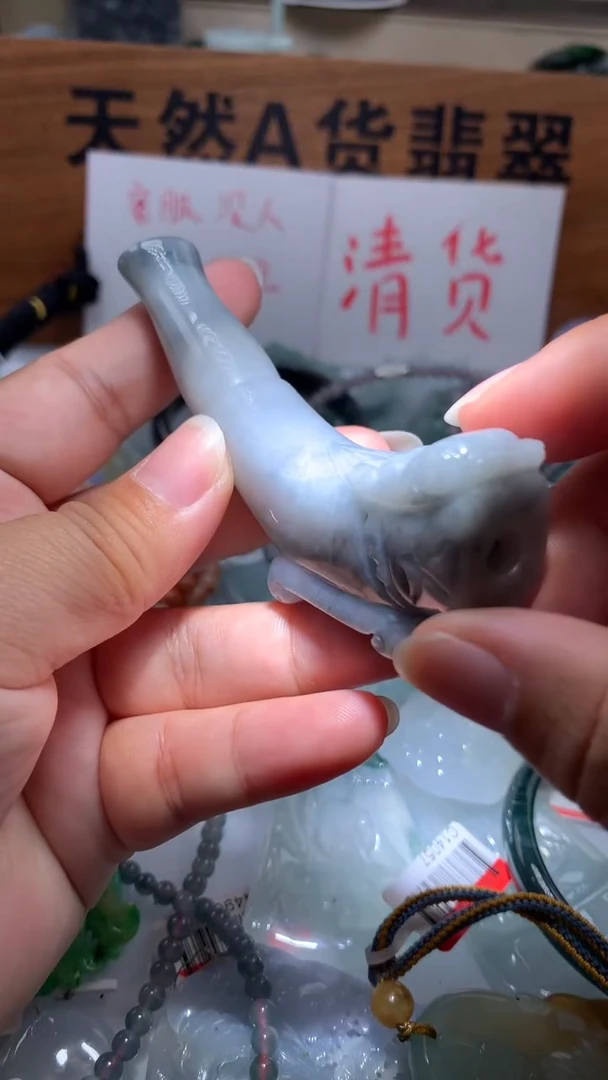 【闪购商品】翡翠颈饰未镶嵌保真天然A货翡翠