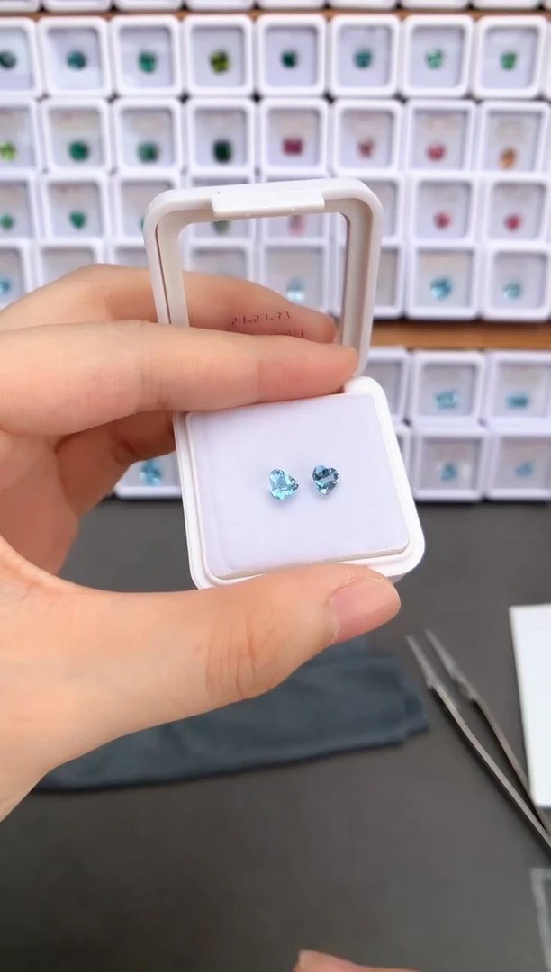 未镶嵌裸石定制海蓝宝石1ct