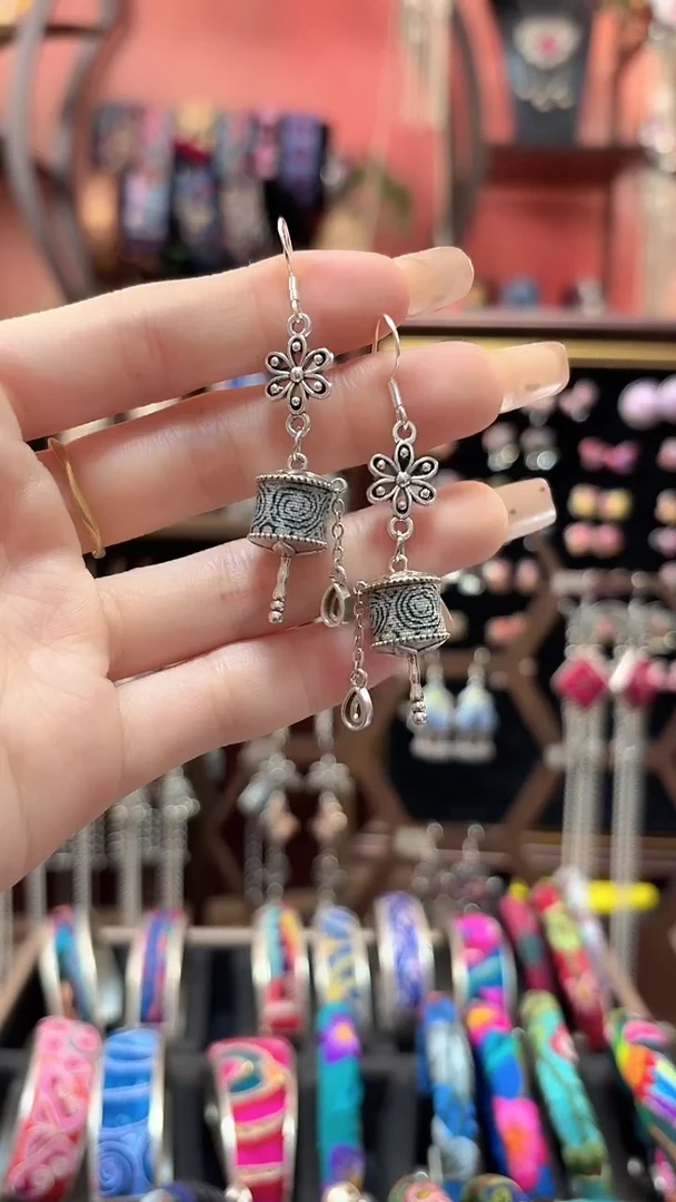 织绣 云织谣民族风精美饰品   307